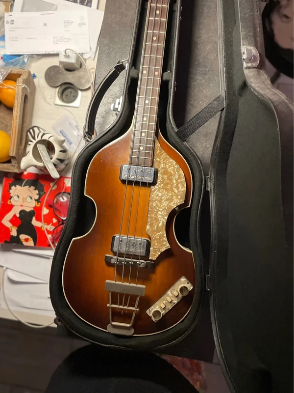 Höfner Bass Cavern 1963 Beatles Paul McCartney